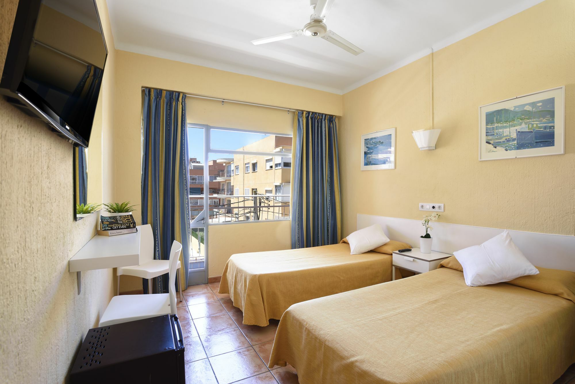 Hotel Hsr Gil (Adults Only) Palmanova Exterior foto