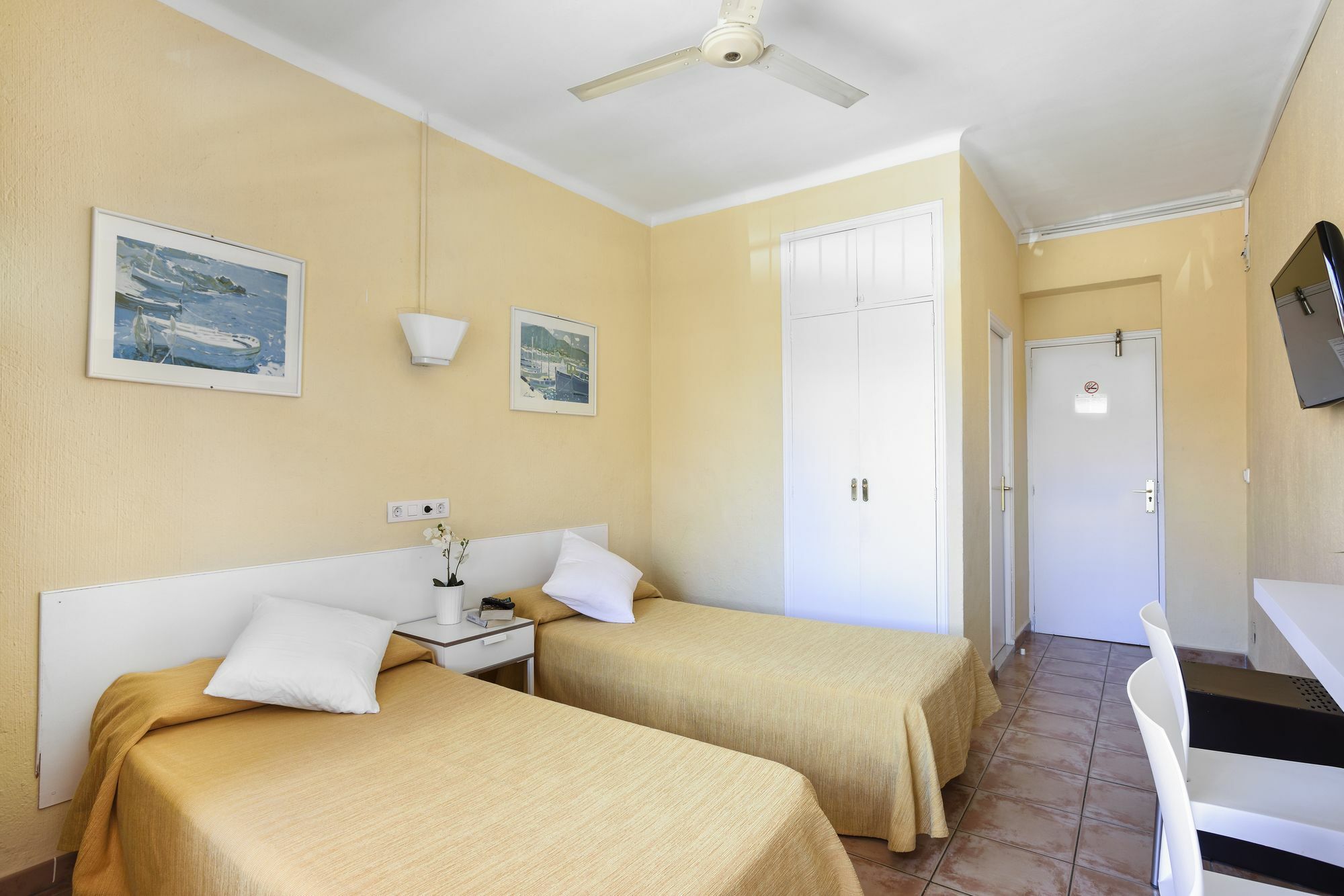 Hotel Hsr Gil (Adults Only) Palmanova Exterior foto